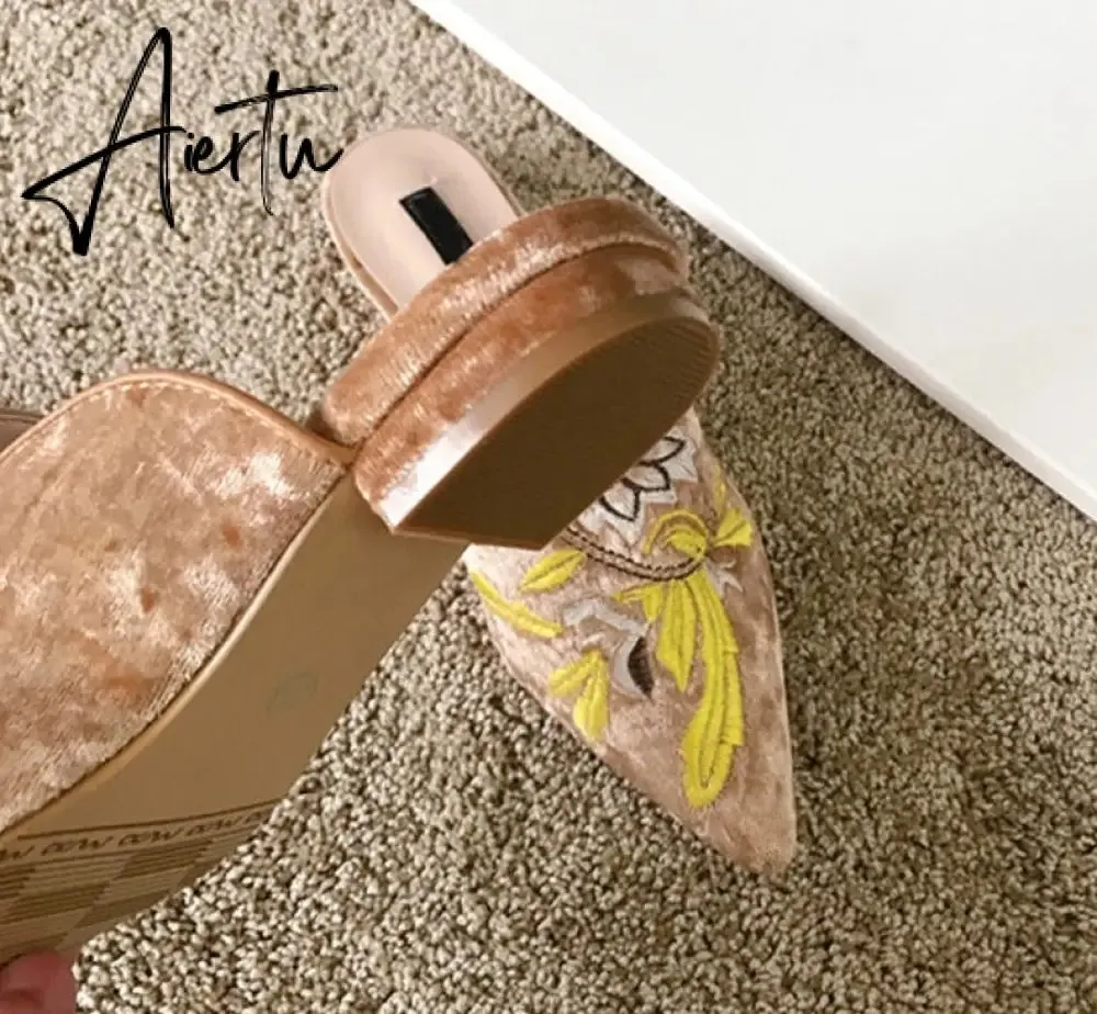 Aiertu  Spring Women Slipper Embroidery Flower Sandal Shoes Slip On Pointed Toe Mules Low Heel Casual Slides Big Size 41