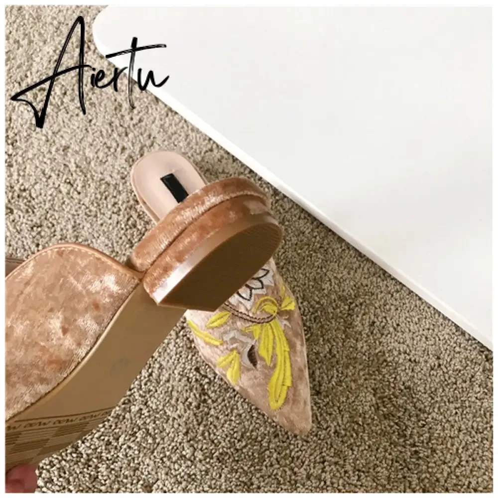 Aiertu  Spring Women Slipper Embroidery Flower Sandal Shoes Slip On Pointed Toe Mules Low Heel Casual Slides Big Size 41