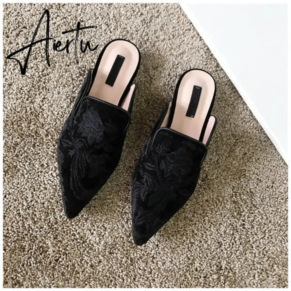 Aiertu  Spring Women Slipper Embroidery Flower Sandal Shoes Slip On Pointed Toe Mules Low Heel Casual Slides Big Size 41