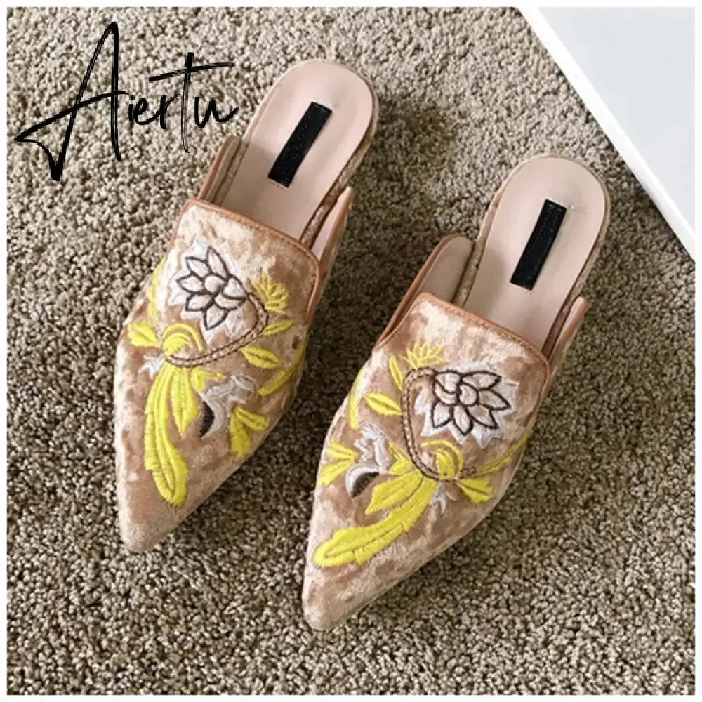 Aiertu  Spring Women Slipper Embroidery Flower Sandal Shoes Slip On Pointed Toe Mules Low Heel Casual Slides Big Size 41