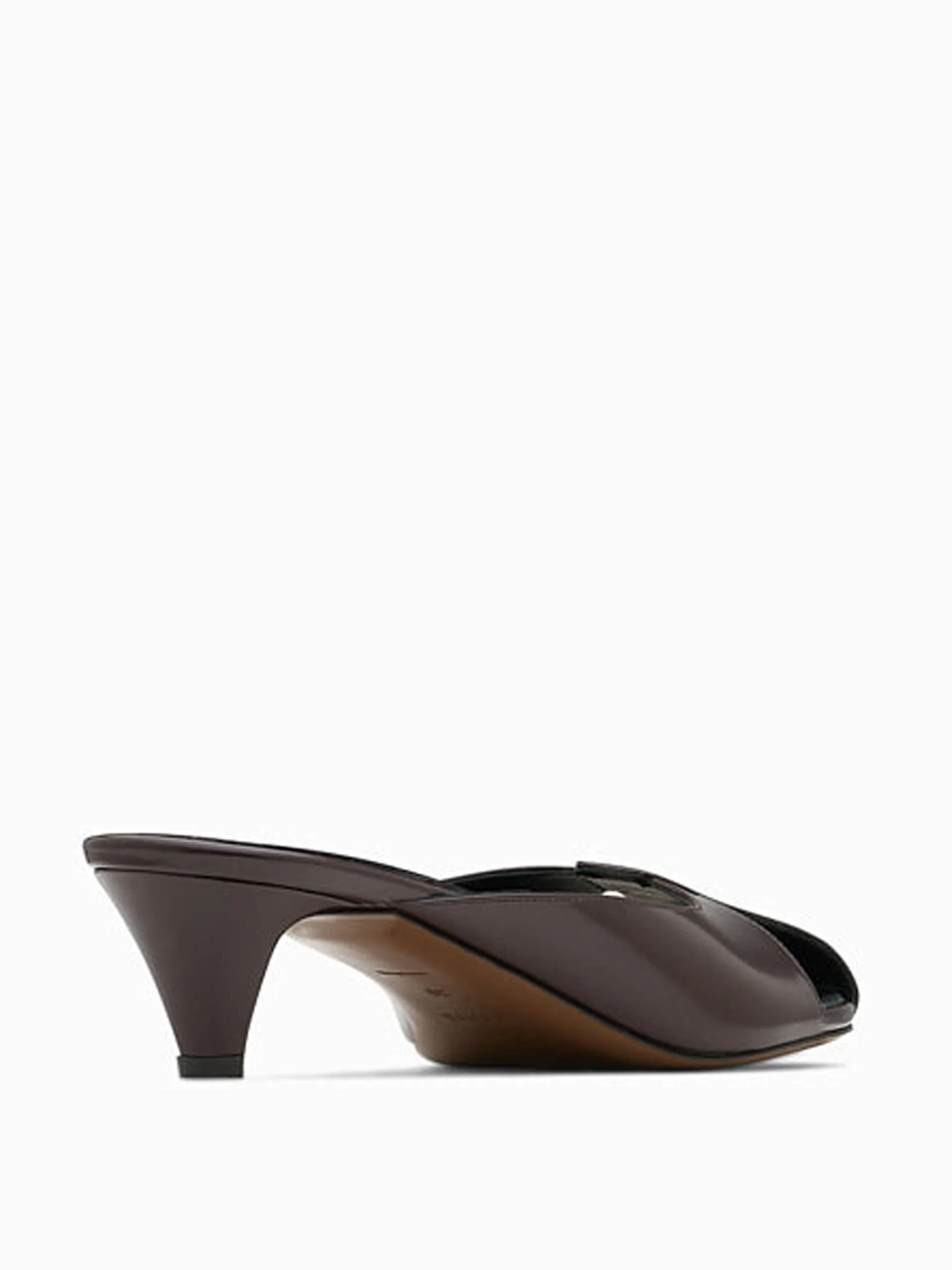 Brown Ubens mules