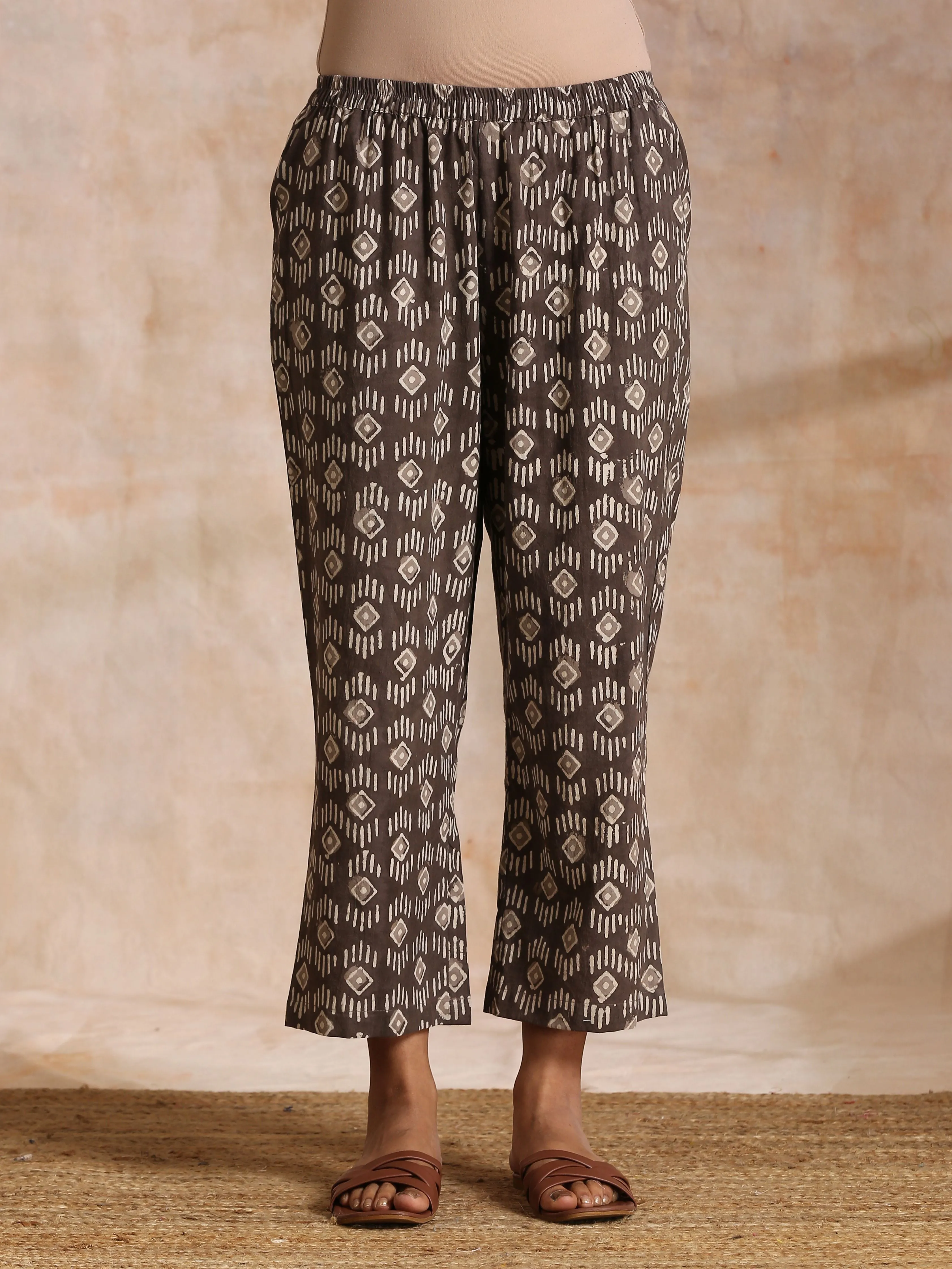 Clay Dabu Buta Print Cotton Front Neck Gathered Kurta Pant Set