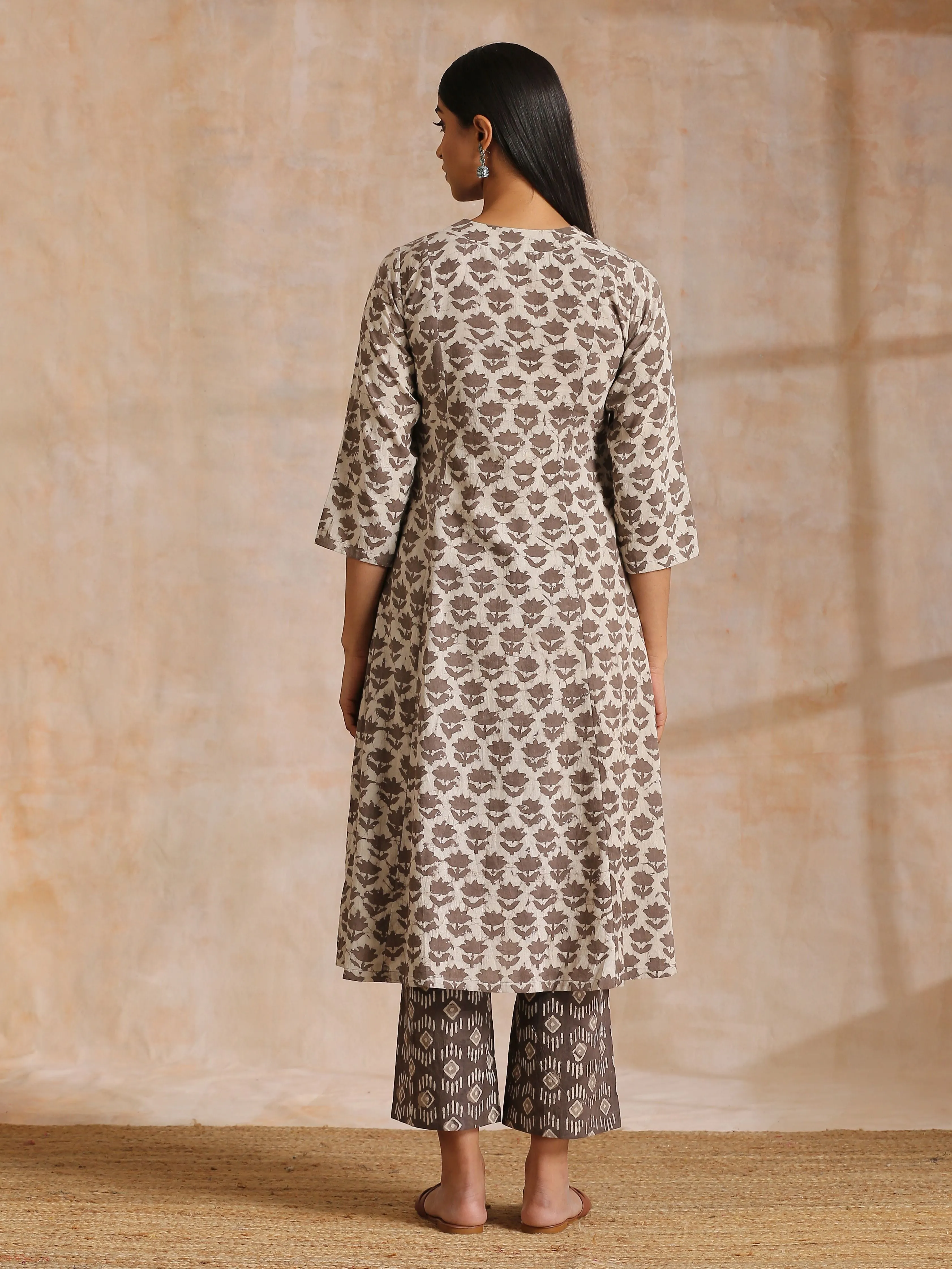 Clay Dabu Buta Print Cotton Front Neck Gathered Kurta Pant Set